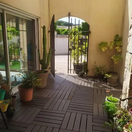 Maison Piscine Et Pkg Prives En Petite Camargue