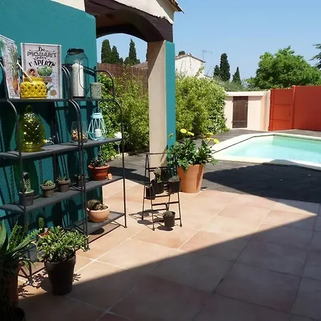 Maison Piscine Et Pkg Prives En Petite Camargue Villa Beauvoisin (Gard)