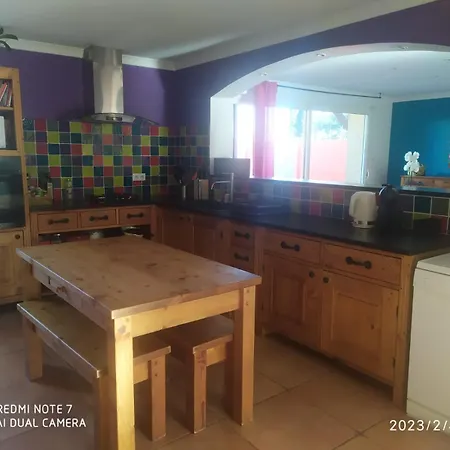 Maison Piscine Et Pkg Prives En Petite Camargue
