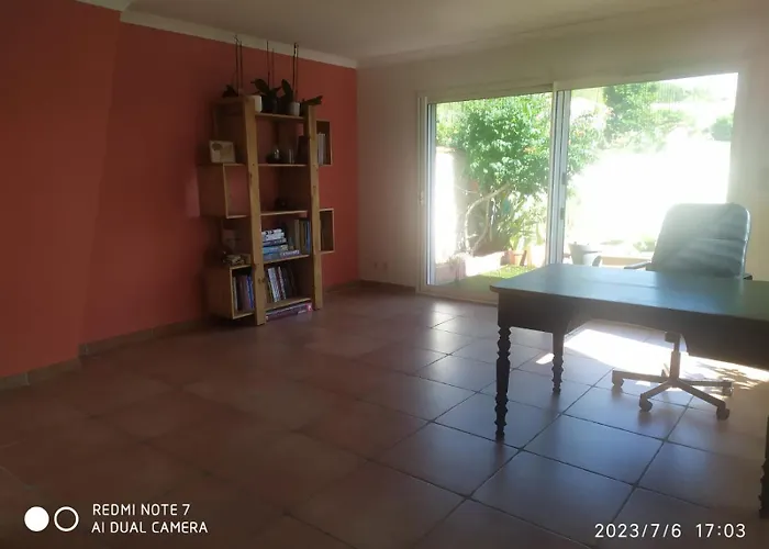 Maison Piscine Et Pkg Prives En Petite Camargue Villa Beauvoisin (Gard)