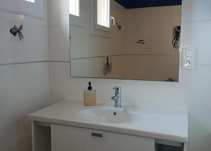 Villa Maison Piscine Et Pkg Prives En Petite Camargue